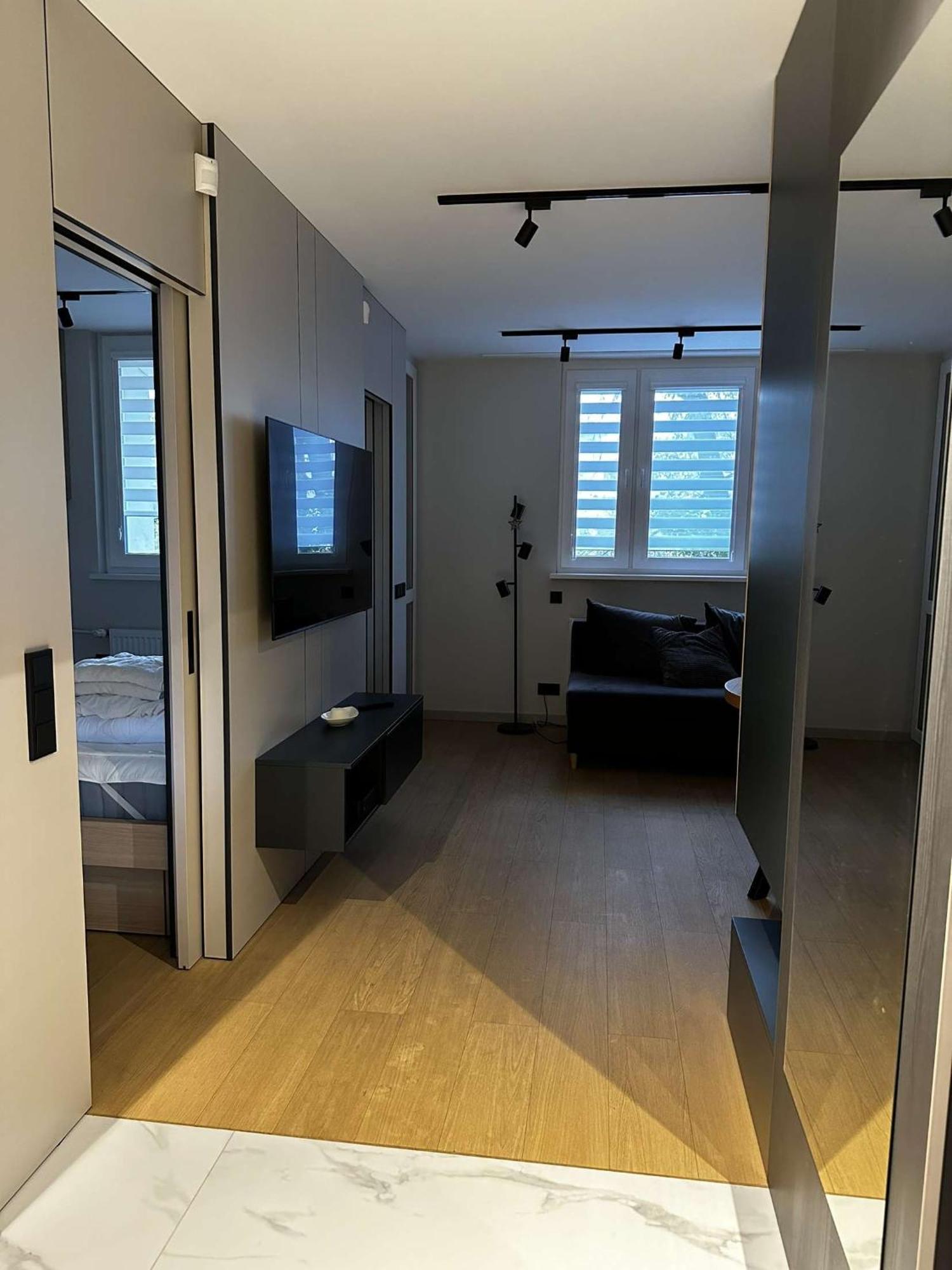 Apartament- Metro Trocka Apartment Warsaw
